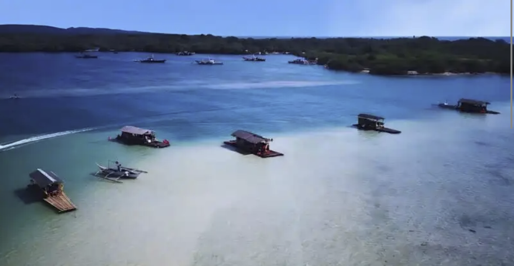 Calatagan the greatest number of Floating Cottages in Asia